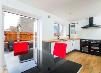 Bungalows For Sale In Alvey Terrace Nottingham Ng7 Buy