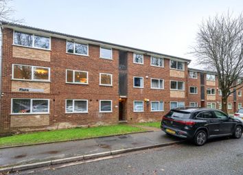 Thumbnail 2 bed flat to rent in Windsor Drive, High Wycombe