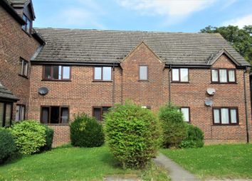 Thumbnail Flat to rent in Oliver Close, Rushden