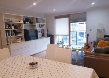 Thumbnail Flat to rent in The Curve, Victoria, Hendon