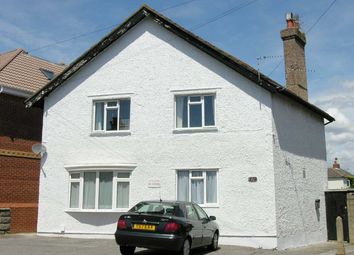 Thumbnail 2 bed flat to rent in Columbia Road, Bournemouth