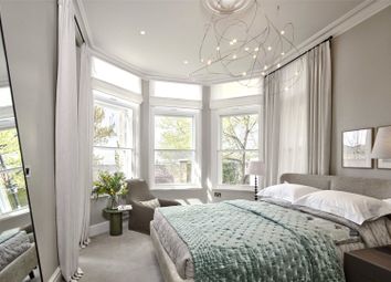 Thumbnail 2 bed flat for sale in Richmond Square, Kew Foot Road, Richmond, Surrey