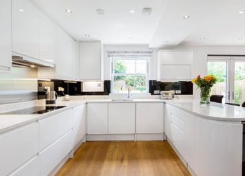 Thumbnail 4 bed terraced house for sale in Filigree Court, London