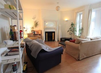 3 Bedrooms Flat to rent in Upper Tooting Road, London SW17