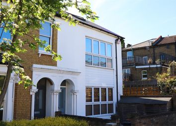 4 Bedrooms End terrace house for sale in Trinder Road, Crouch End Borders, London N19