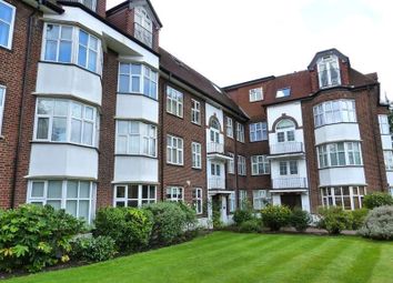 Thumbnail 3 bed flat to rent in Queens Road, London
