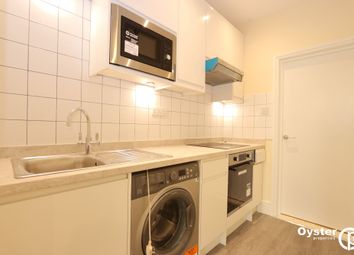 Thumbnail Flat to rent in Woodside Gardens, London