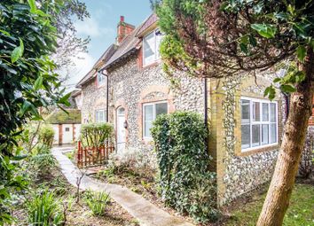 2 Bedroom Semi-detached house for rent