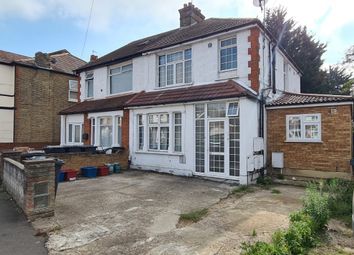 Thumbnail 1 bed flat to rent in Sunnycroft Road, Hounslow