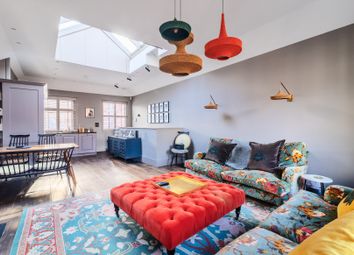 Thumbnail 3 bed flat for sale in Bedfordbury, London