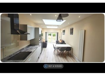 Thumbnail Semi-detached house to rent in Hall Croft, Beeston, Nottingham