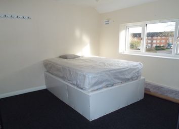 Thumbnail Room to rent in 8 Cardy Close, Redditch