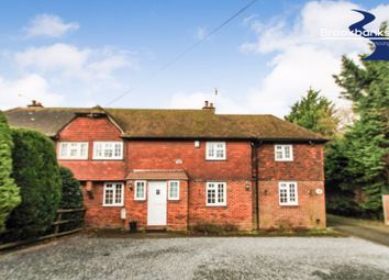 Thumbnail Farmhouse to rent in Wrotham Road, Meopham