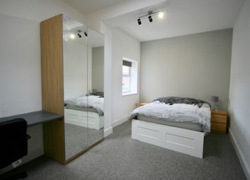 Thumbnail Room to rent in Mutley Plain, Mutley, Plymouth