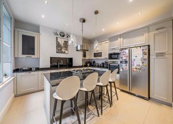Thumbnail 4 bedroom flat for sale in Avenue Mansions, Finchley Road, Hampstead, London