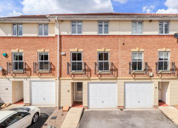 Thumbnail Town house to rent in Cedar Mews, Wakefield