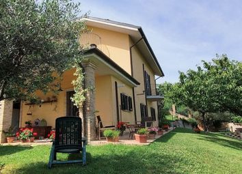 Thumbnail 4 bed villa for sale in Chieti, Vacri, Abruzzo, CH66010