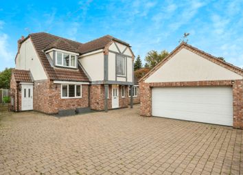 Thumbnail 4 bed detached house for sale in Gate House Lane, Auckley, Doncaster