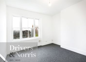 Thumbnail 4 bed flat to rent in Hilldrop Road, Holloway, London