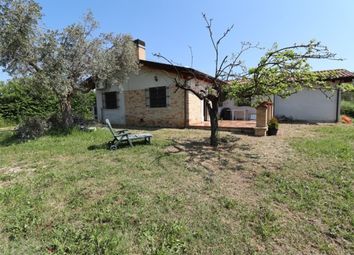 Thumbnail 2 bed bungalow for sale in Teramo, Mosciano Sant\'angelo, Abruzzo, Te64023