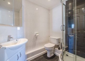 Thumbnail 2 bedroom flat to rent in Meridian Place, Canary Wharf, London