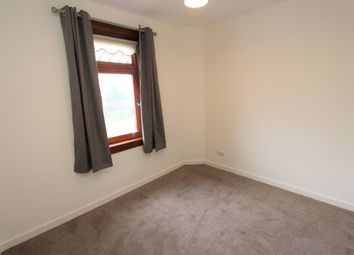 2 Bedrooms Flat to rent in Saughton Crescent, Saughton, Edinburgh EH12