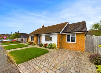 Thumbnail Detached bungalow for sale in Doveleat, Chinnor
