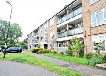 Thumbnail 2 bed flat to rent in Maryside, Langley, Slough