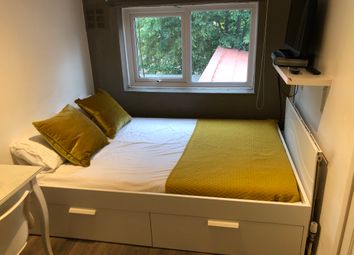 Thumbnail Room to rent in Colney Hatch Lane, London