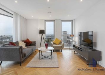 Thumbnail Flat for sale in Elephant And Castle, London