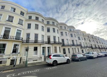 Thumbnail 1 bed flat to rent in Lansdowne Place, Hove