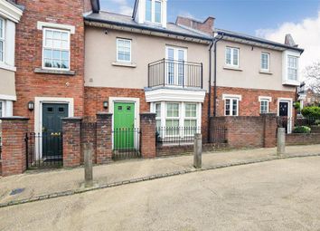 3 Bedroom End terrace house for sale