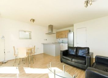 2 Bedrooms Flat to rent in Warton Road, London E15
