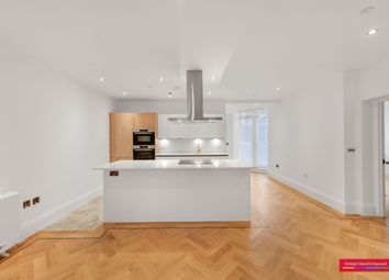 Thumbnail 2 bed flat to rent in Oakwood Court, London