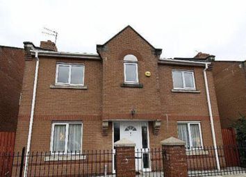 3 Bedrooms Detached house to rent in Rolls Crescent, Hulme, Manchester, Greater Manchester M15