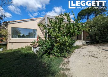 Thumbnail 4 bed villa for sale in Châteauneuf-De-Gadagne, Vaucluse, Provence-Alpes-Côte D'azur