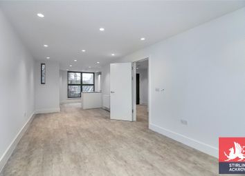 1 bed property to rent in Long Street, London E2