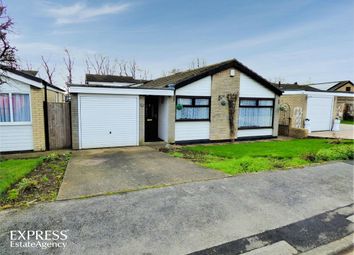 4 Bedrooms Detached bungalow for sale in Kings Chase, Rothwell, Leeds, West Yorkshire LS26
