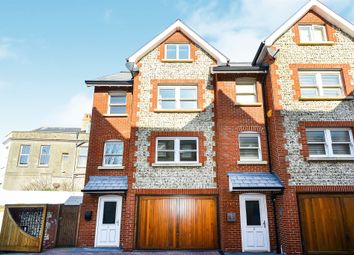 3 Bedroom End terrace house for sale