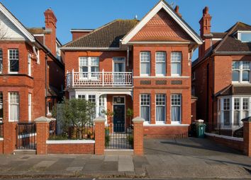 Thumbnail Detached house to rent in Vallance Gardens, Hove