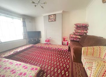 Thumbnail Maisonette for sale in Heath, Hayes