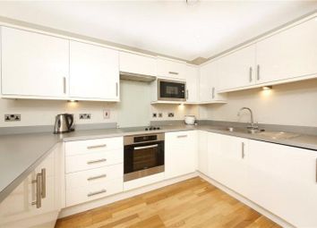 2 Bedrooms Flat for sale in Camberwell New Road, London SE5