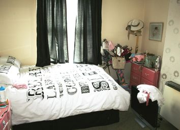 2 Bedrooms Flat to rent in Leeds Road, Harrogate HG2