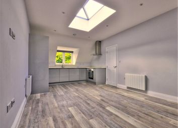Thumbnail Flat to rent in High Street, Marlow