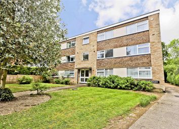 Thumbnail 2 bed flat for sale in The Avenue, Hatch End