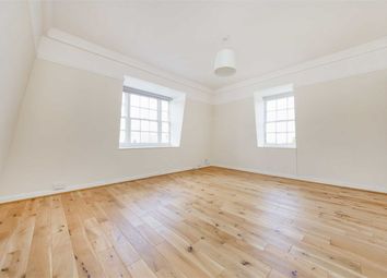 3 Bedrooms Flat to rent in Fortis Green, London N10