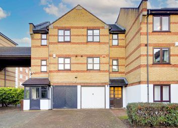 Thumbnail Town house for sale in Transom Close, London