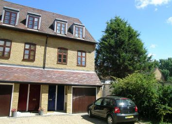 3 Bedroom Semi-detached house for rent