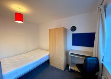 Thumbnail Room to rent in Thacker Way, Norwich