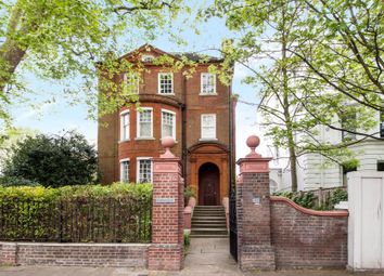 Thumbnail Flat to rent in Rosslyn Hill, Hampstead, London